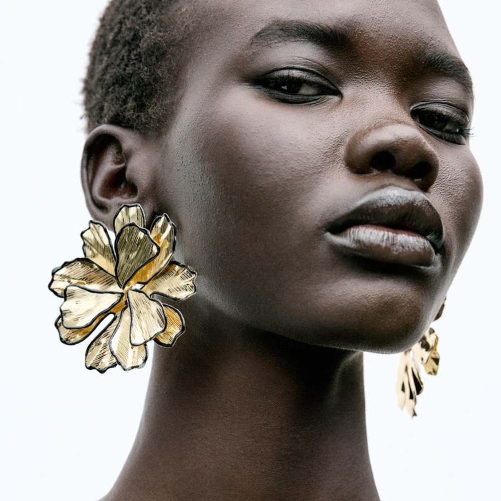 New Zara Bohemian Goldfoil Floral Statement Earrings - Picture 7 of 12